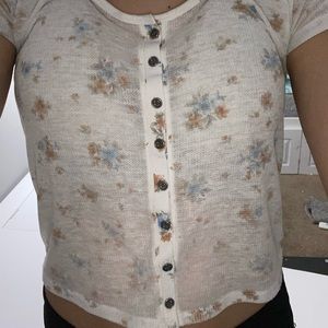 American Eagle Short Sleeve Crop